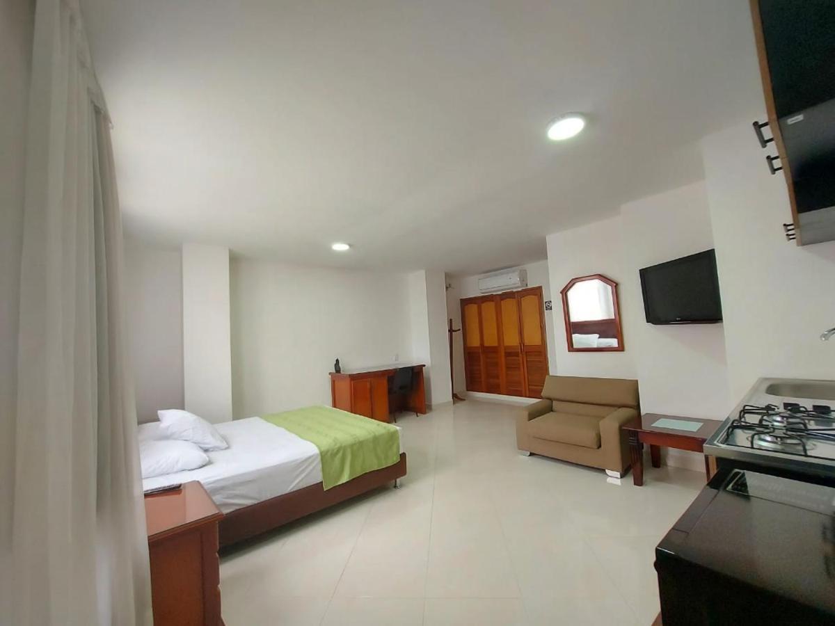 Hotel Florida Inn Medellin Exterior photo